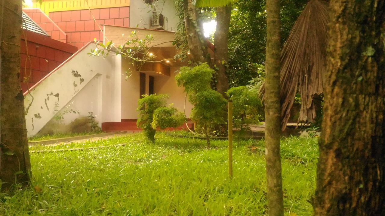 Marari Beach Pearl Homestay มาราริคุลาม ภายนอก รูปภาพ
